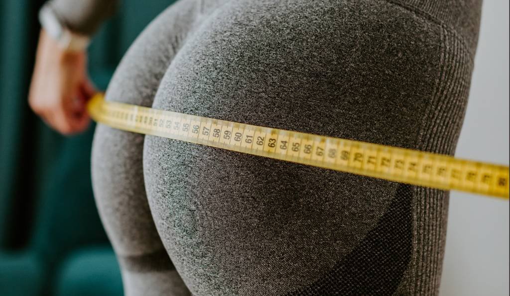 Como ter um bumbum mais redondo: exercícios de hip thrust (Elevação de Quadril)